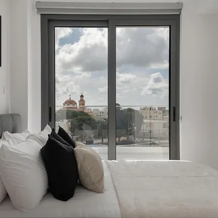 Apartament Phaedrus Living Noir *