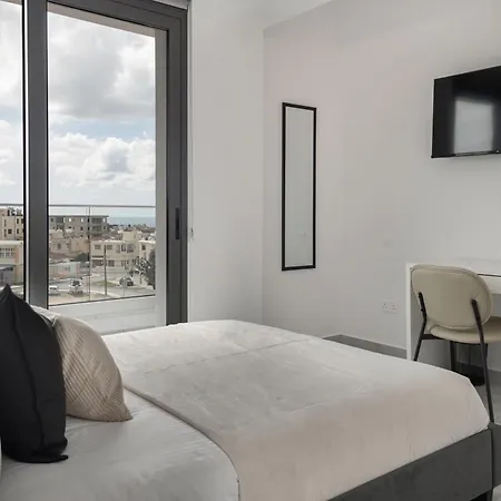 Phaedrus Living Noir * Paphos